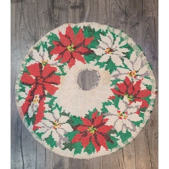 Vtg Latch Hook Christmas Tree Skirt Poinsettia 15" Completed Finished Xmas - Picture 3 of 5